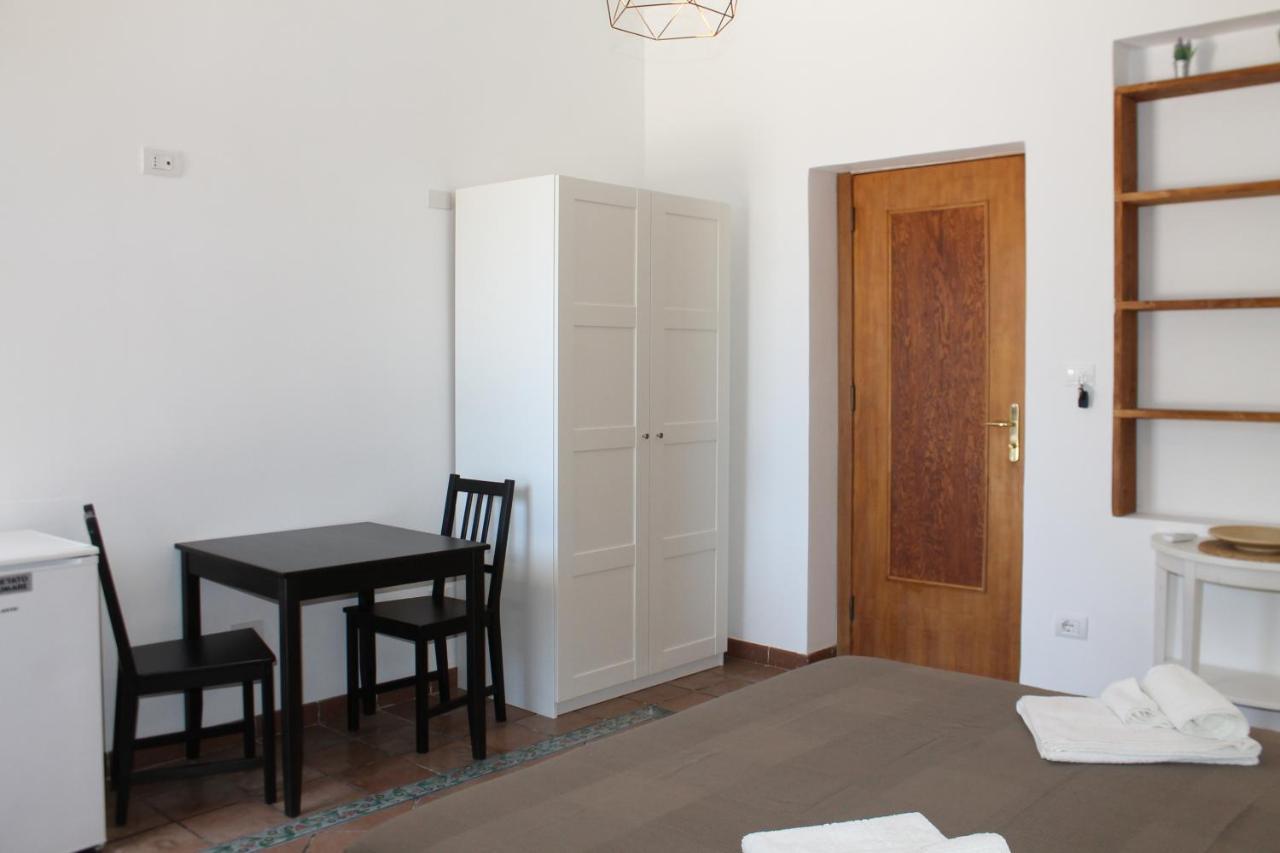 B&B Nettuno ซานเลโอเน ภายนอก รูปภาพ