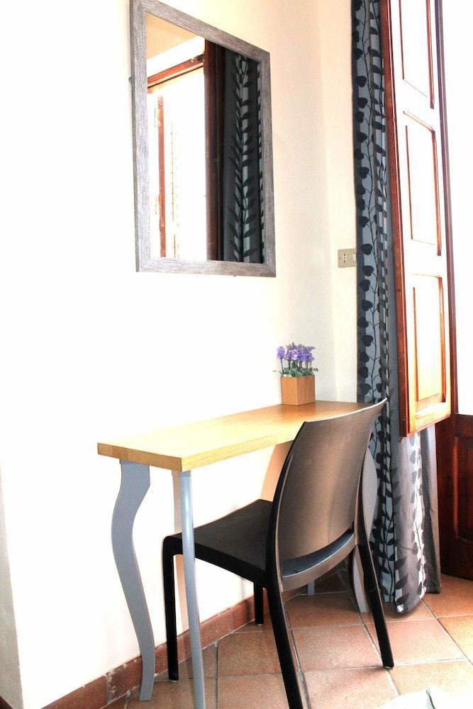 B&B Nettuno ซานเลโอเน ภายนอก รูปภาพ